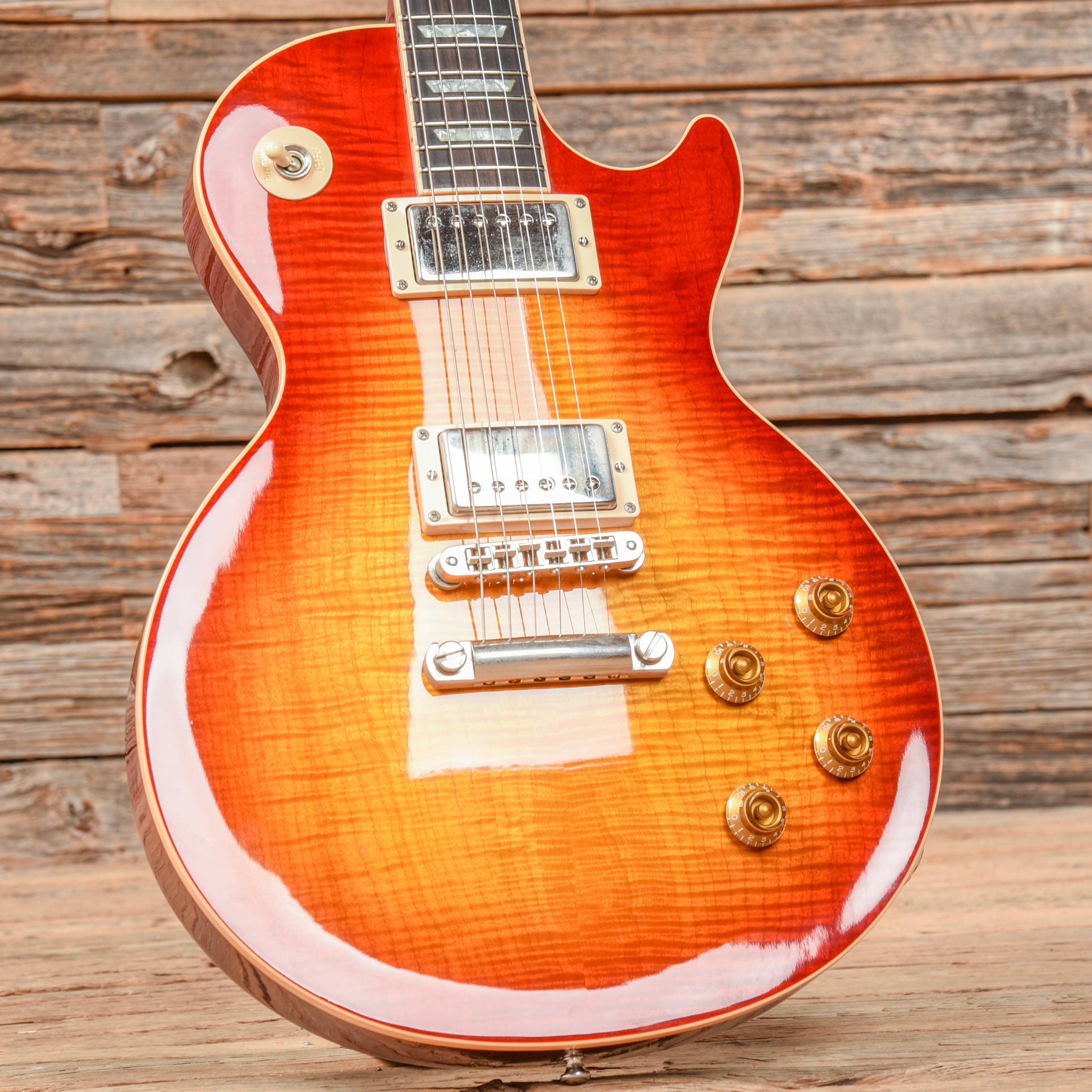 Gibson Les Paul Standard Cherry Sunburst 2002 – Chicago Music Exchange