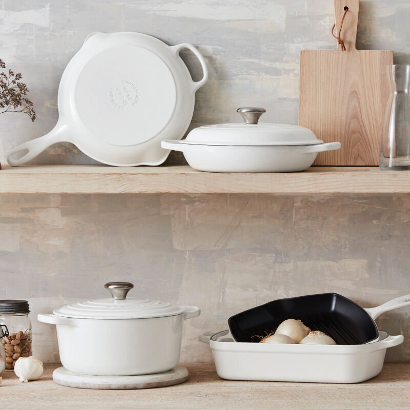 Signature Enameled Cast Iron 7-Piece Cookware Set | Le Creuset®