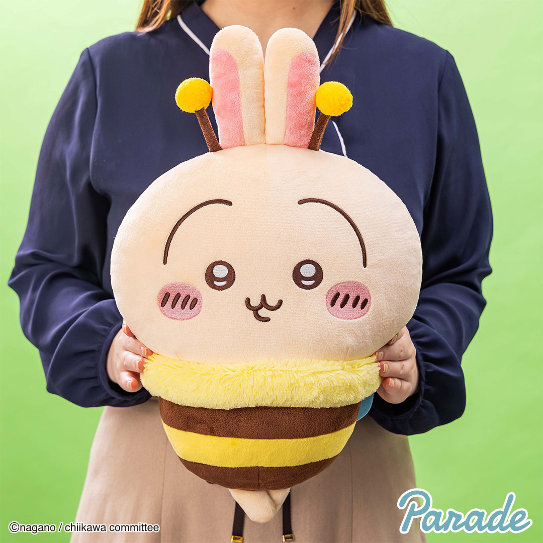 ちいかわ ハチさんBIGぬいぐるみ | 商品紹介 | 株式会社パレード
