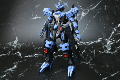 レビュー】「MG 1/100 ガンダムヴィダール」レビュー【#鉄血の