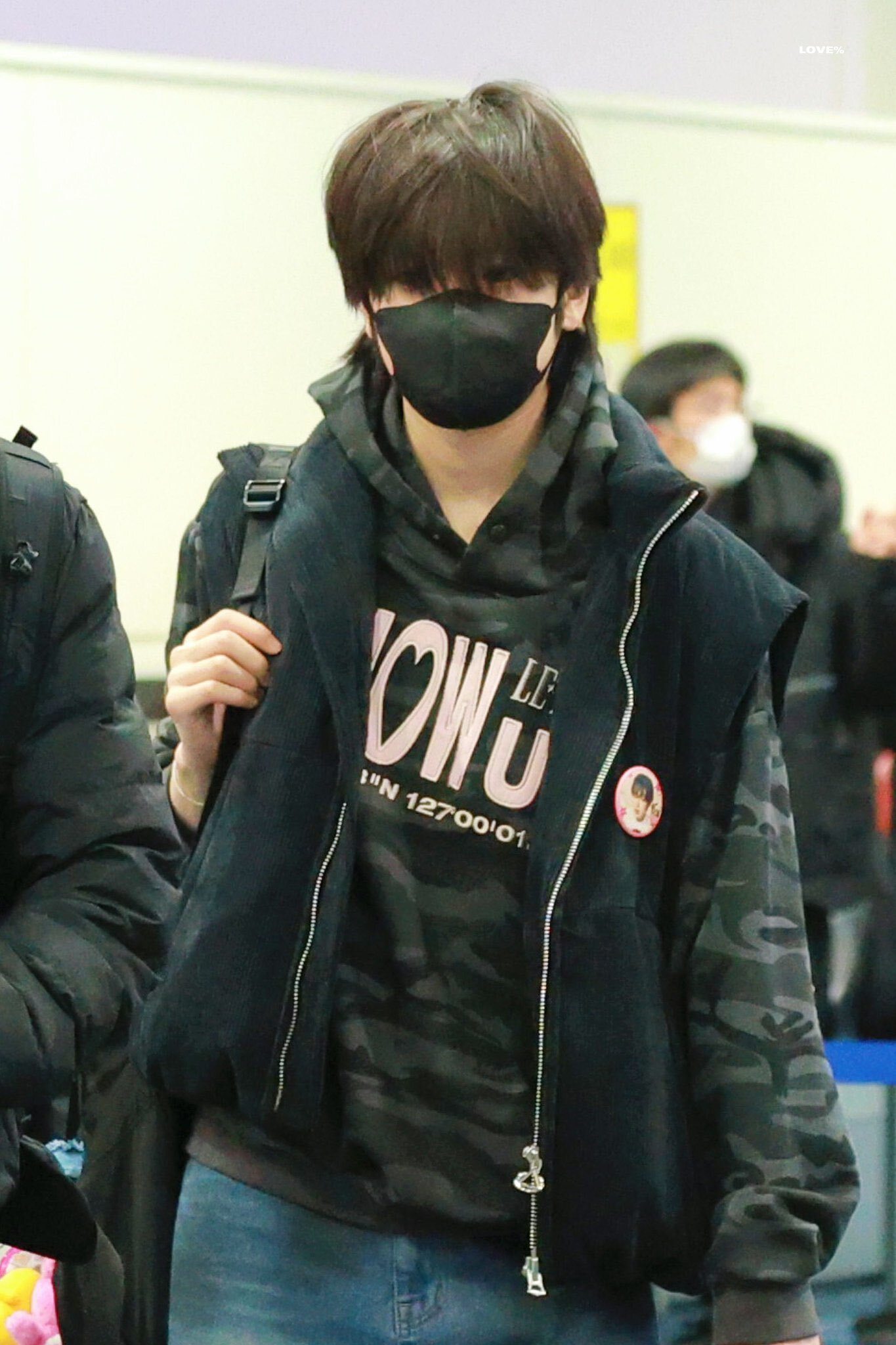 ☆NCT WISH サクヤ 着用！！【LUVISTRUE】SH SHOW US MILITARY HOODIE