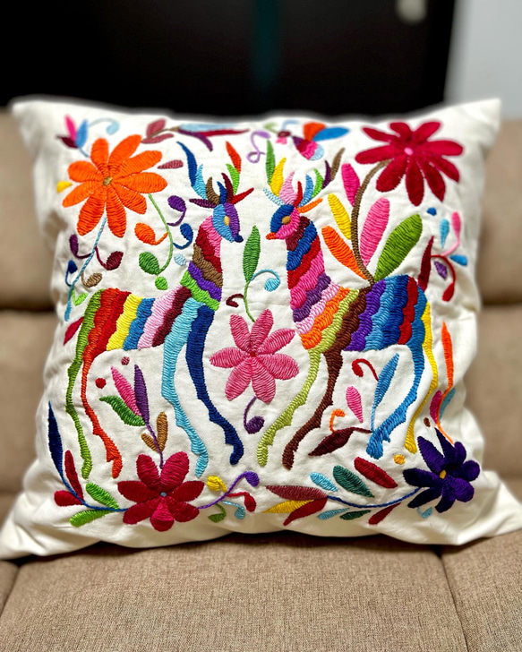 オトミ刺繍クッション クッション・クッションカバー Misand 通販
