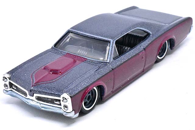 66 PONTIAC GTOのレビュー！ワイド＆ローに仕上がったGarage of