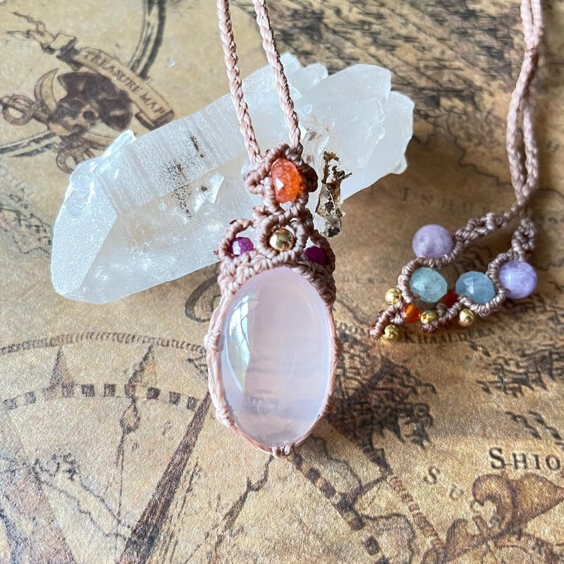 ローズクォーツ マクラメペンダント ネックレス 天然石アクセサリー
