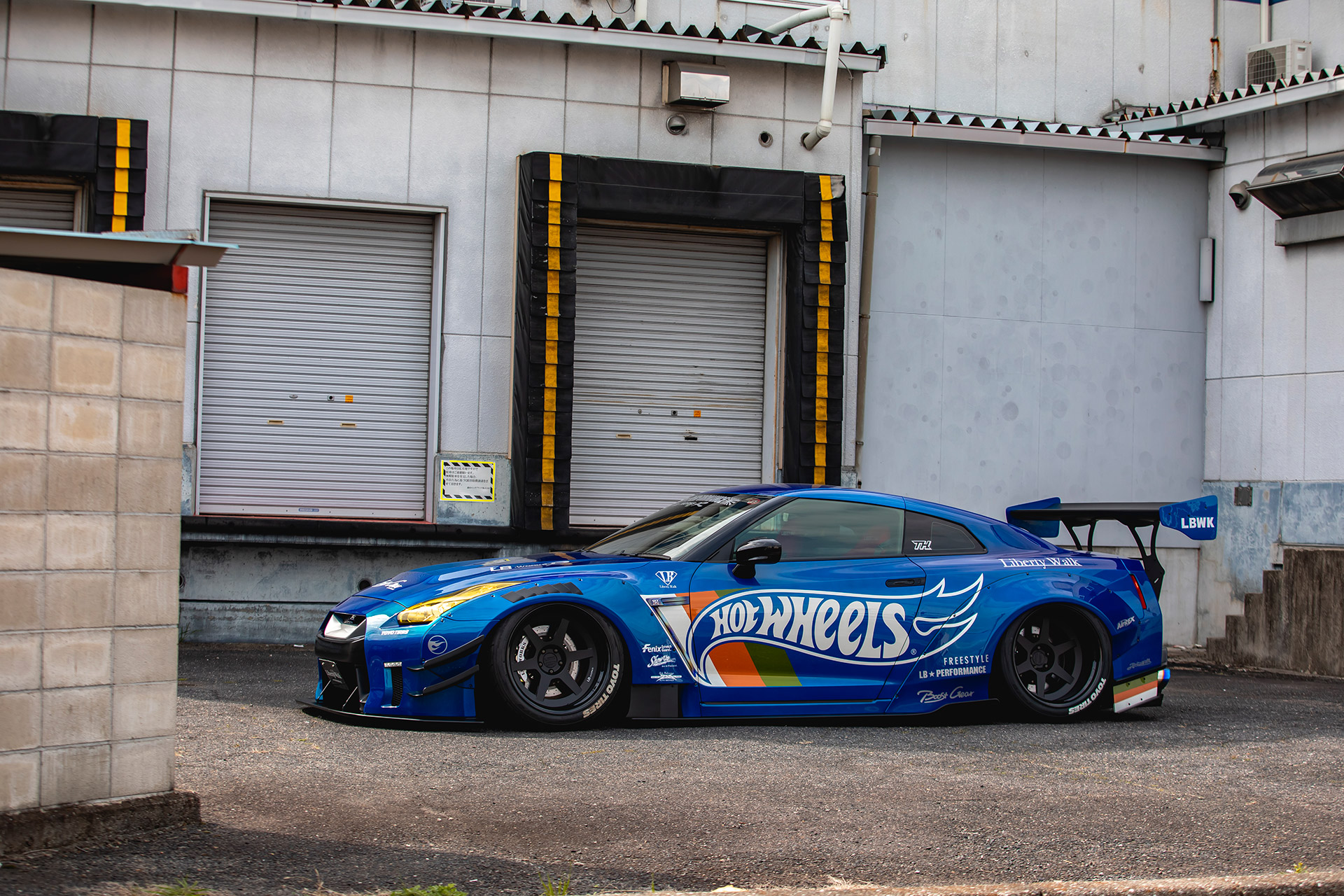 LB-WORKS NISSAN GT-R R35 type 2 - LIBERTY WALK | リバティーウォーク