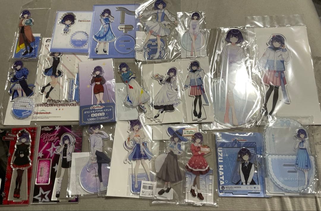 秦谷美鈴 アクリルスタンド まとめ売り 33個 秦谷美鈴 アクリルスタンド まとめ売り 33個 学園アイドルマスター