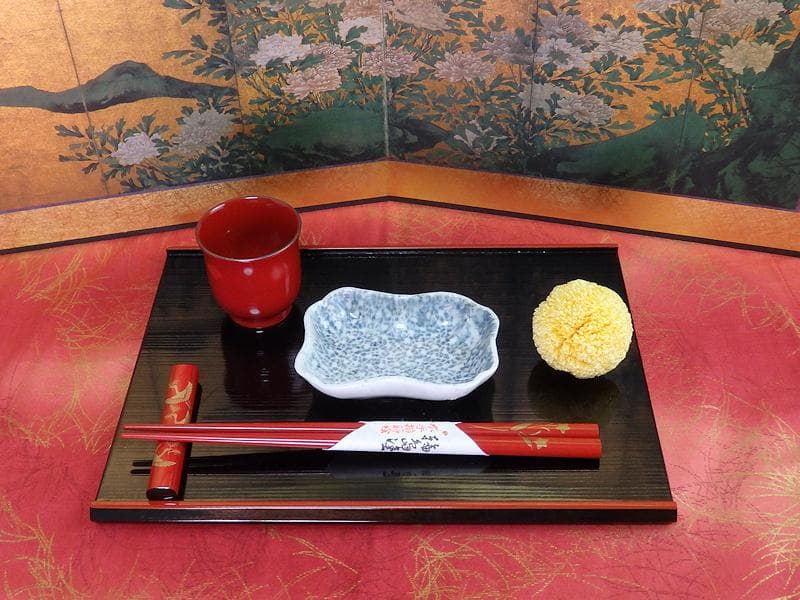 古伊万里　染付　型刷印判　氷裂紋の図　変形皿　江戸期　E655AS-fbsu 古伊万里 染付 型刷印判 氷裂紋図 糸巻形変形皿 江戸期