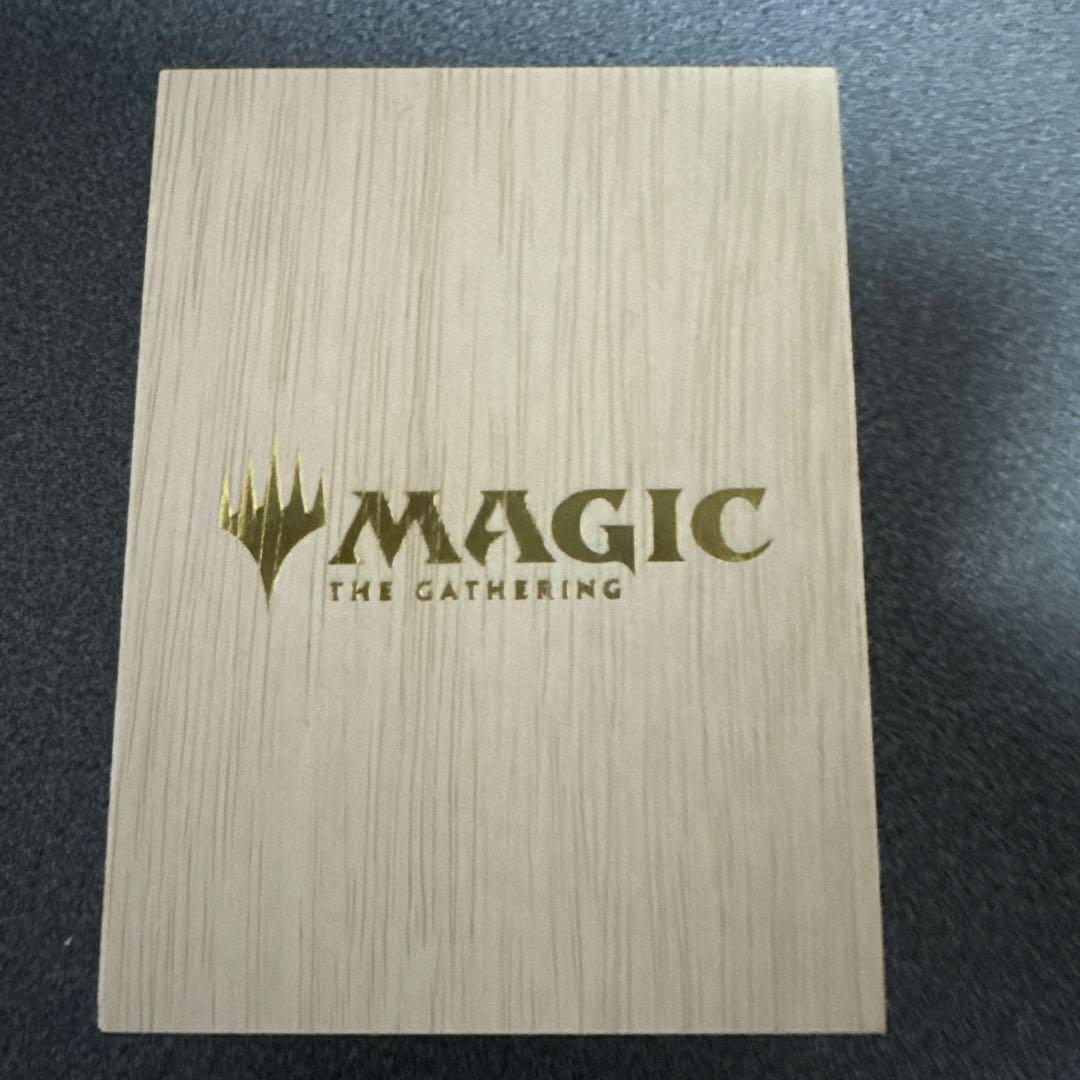 mtg 超稀少 大戦祭限定 桐箱付 フルプロテクトスリーブ 始祖ドラゴン