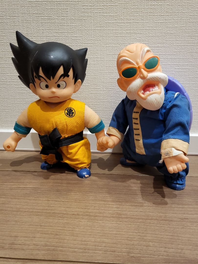 ドラゴンボール　孫悟空　亀仙人 ファンキーペット　２体セット 人気商品 ドラゴンボール 海外限定 孫悟空＆亀仙人 バイクフィギュア2