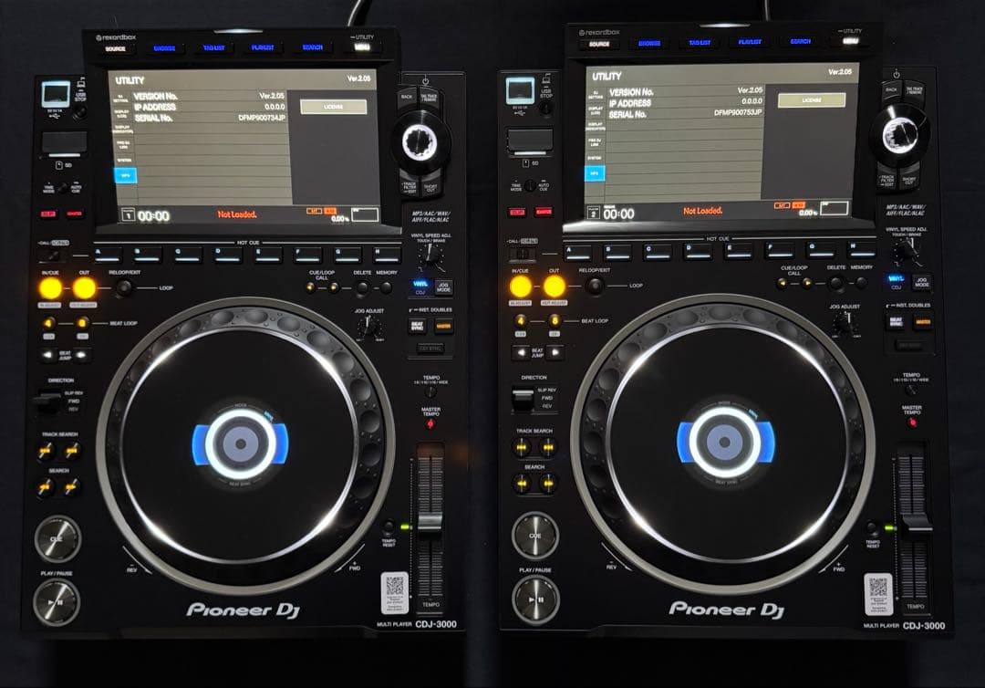 Pioneer DJ / CDJ-3000 2台 (その他ケーブル/カバー付) Pioneer DJ CDJ-3000 + OYAIDEケーブル&DJ必需品アクセサリーSET