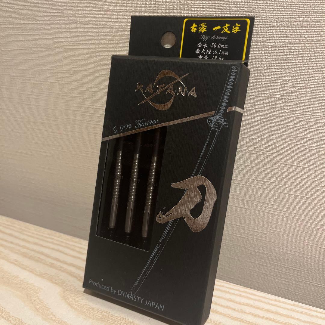 ダイナスティー (Dynasty)ダーツ KATANA 黒刀 古豪・一文字 ダーツ > ソフトダーツ > ブランド【タ行】 > ダイナスティー > KATANA