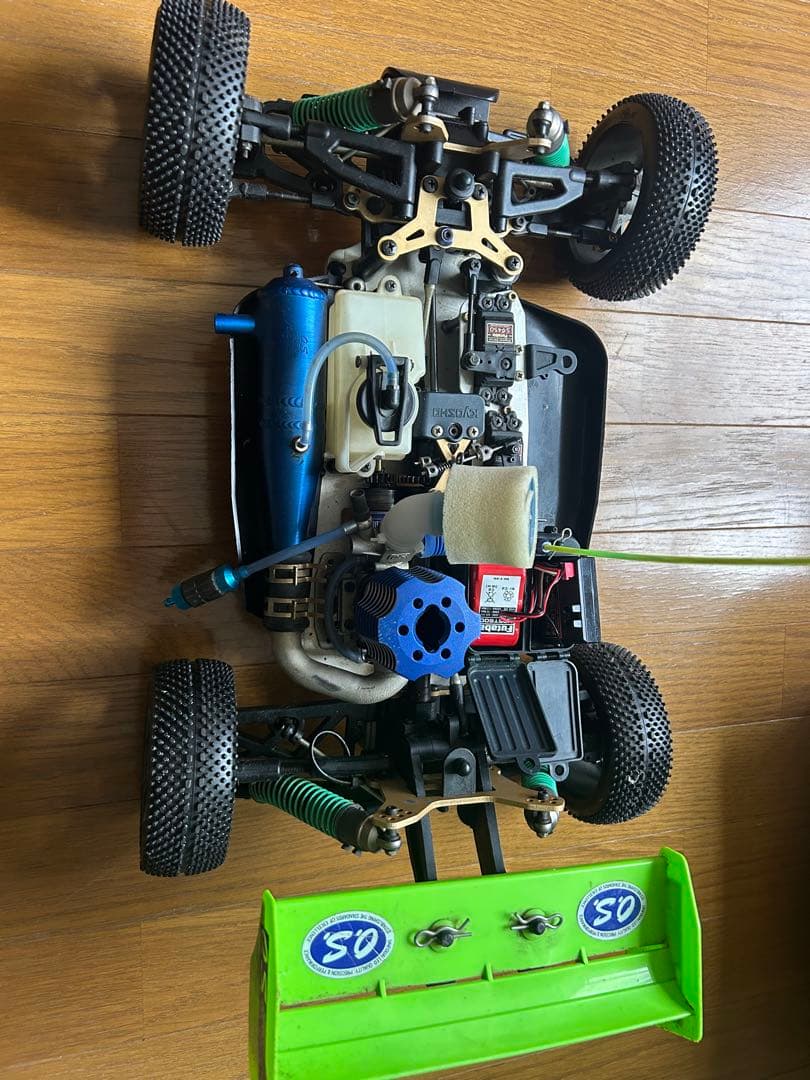 京商　インファーノNeo エンジン　バギー　走行可 京商 1/8スケール ラジオコントロール 21エンジン 4WDレーシング