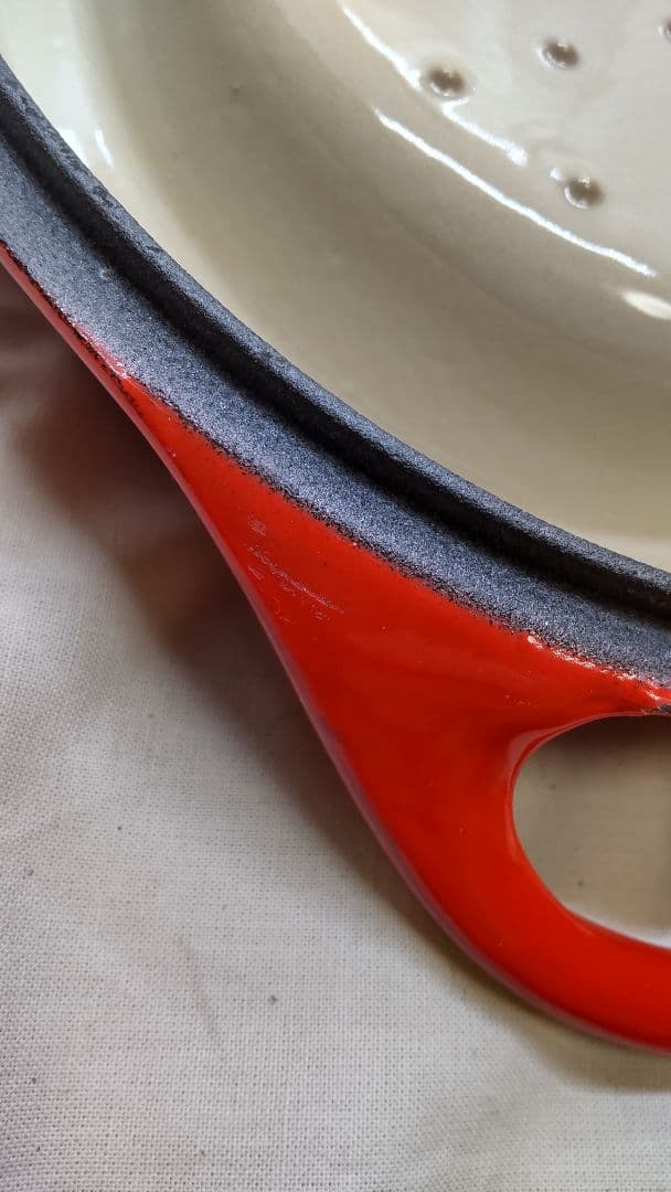 ルクルーゼ クーザンス デュッフオーバル30㎝ チェリーレッド 幻の鍋