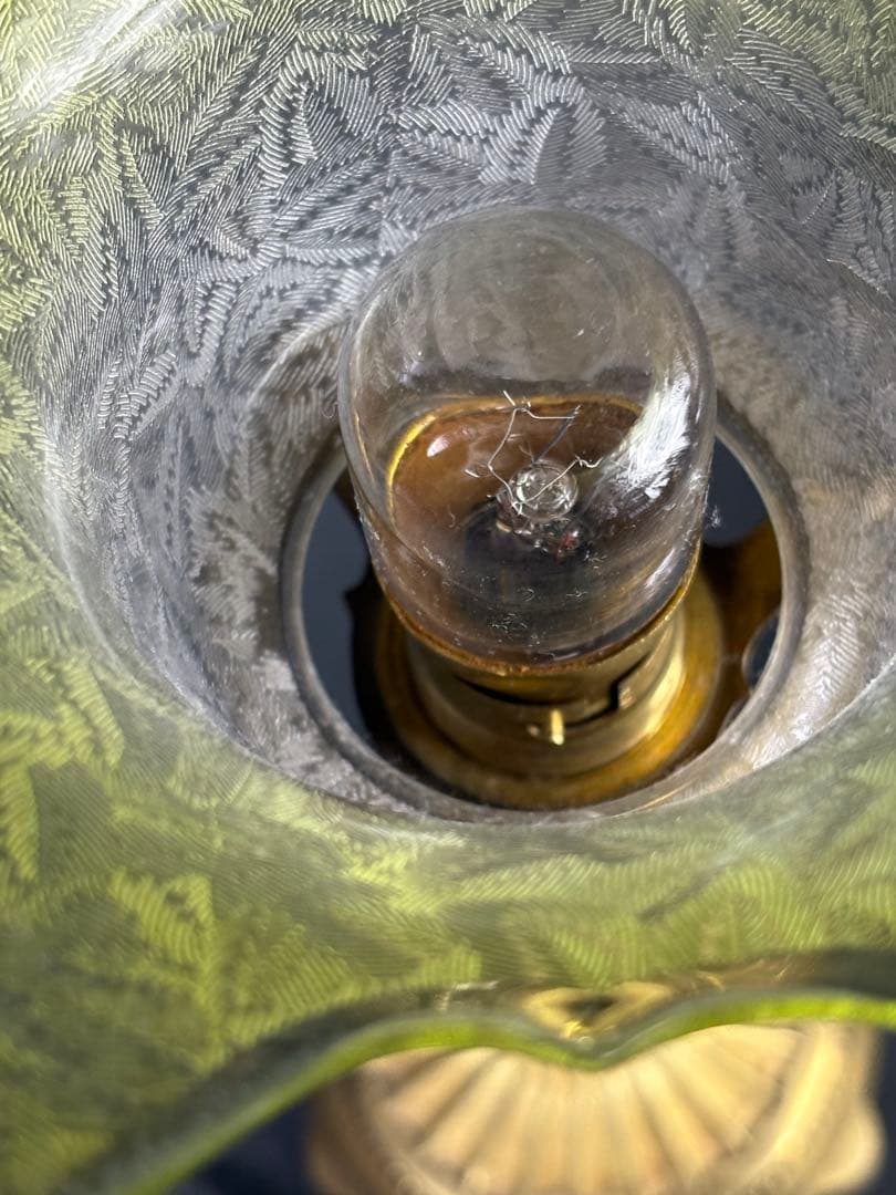 オールドバカラエグランチェシェイド&真鍮装飾スタンドランプ