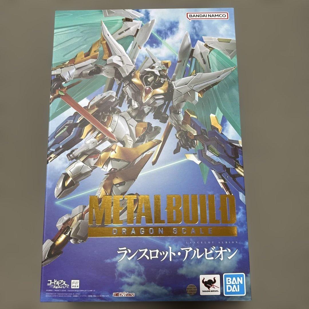 BANDAI LBUILD ランスロット・アルビオン コードギアス」より白亜の剣「ランスロット・アルビオン」が「METAL